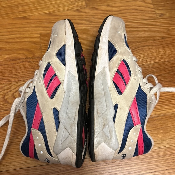 Vintage Reebok sneakers🩷💙 - Picture 4 of 6